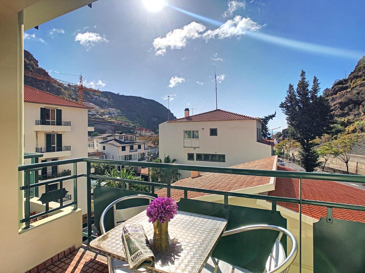 Sea N' Sun Apartment By Lovelystay Ribeira Brava Exterior foto